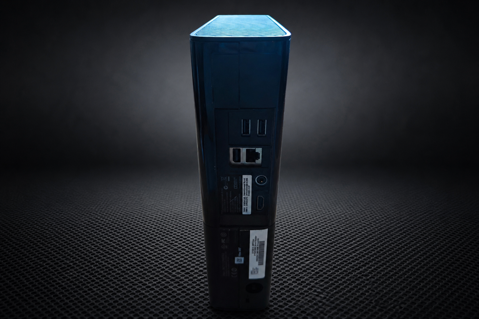 Xbox 360 E Schwarz Nr.K2 – Rückseite