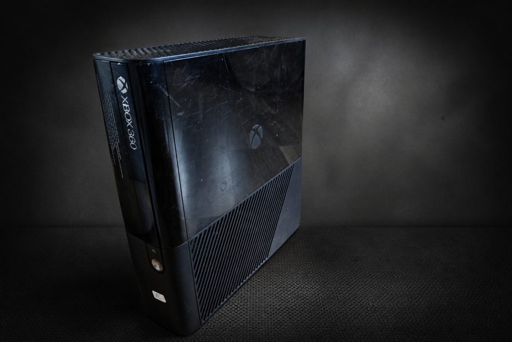 Xbox 360 E Schwarz Nr.K2 – Front Seite