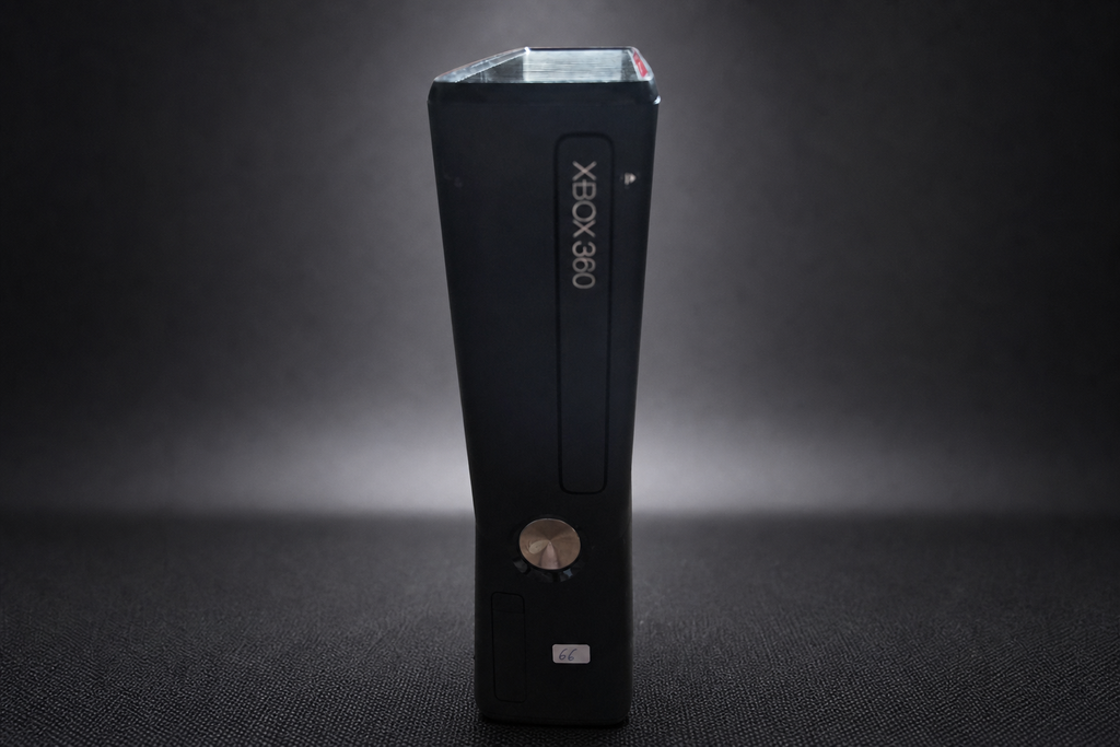Xbox 360 S (Slim) – 250GB – Schwarz + 3 Spiele Bundle (Gebraucht)
