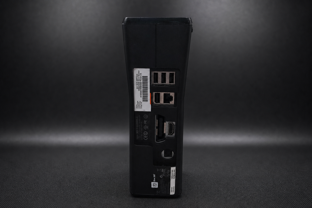 Xbox 360 S (Slim) – 250GB – Schwarz + 3 Spiele Bundle (Gebraucht)