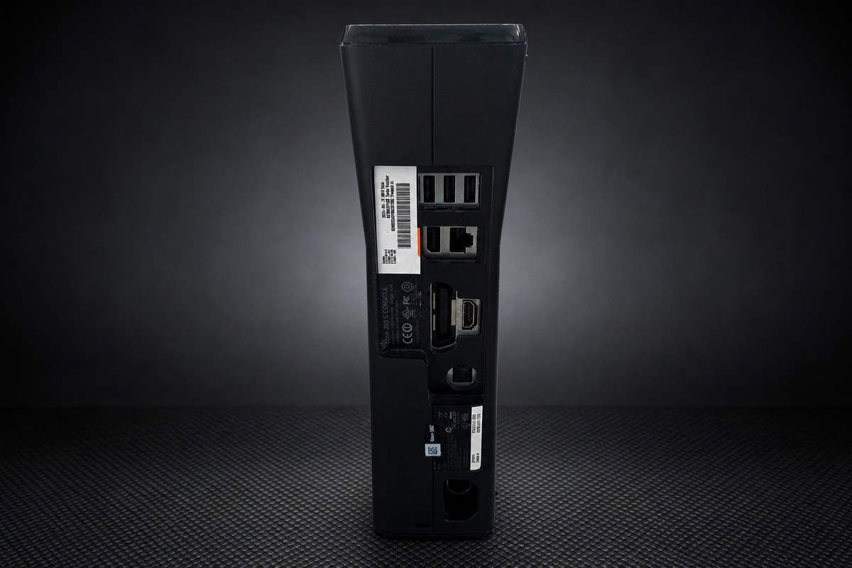Xbox 360 S Slim Schwarz – Rückseite