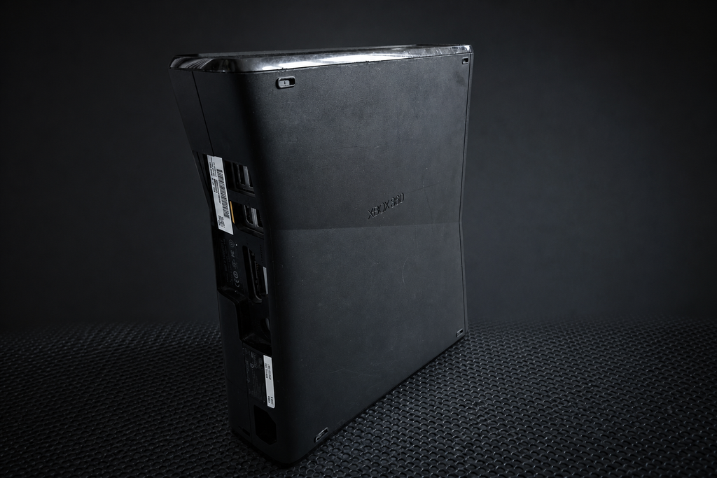 Xbox 360 S Slim Schwarz Nr.90 – Seite Hinten
