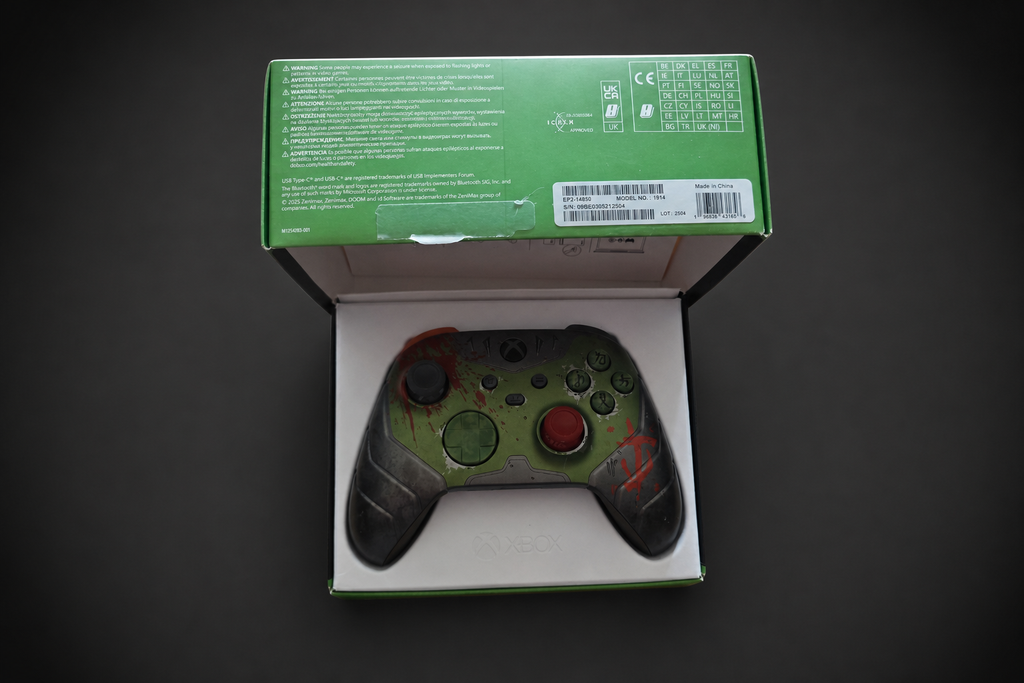Xbox Wireless Controller – DOOM: The Dark Ages Limited Edition