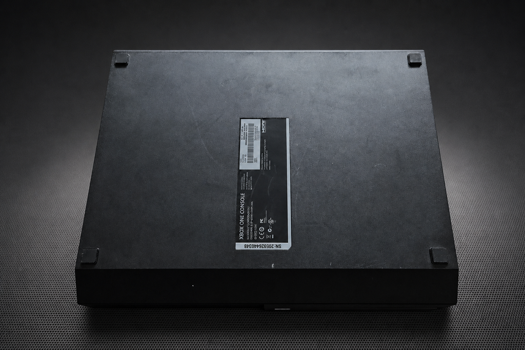 Xbox One Schwarz Nr.K5 – Unterseite